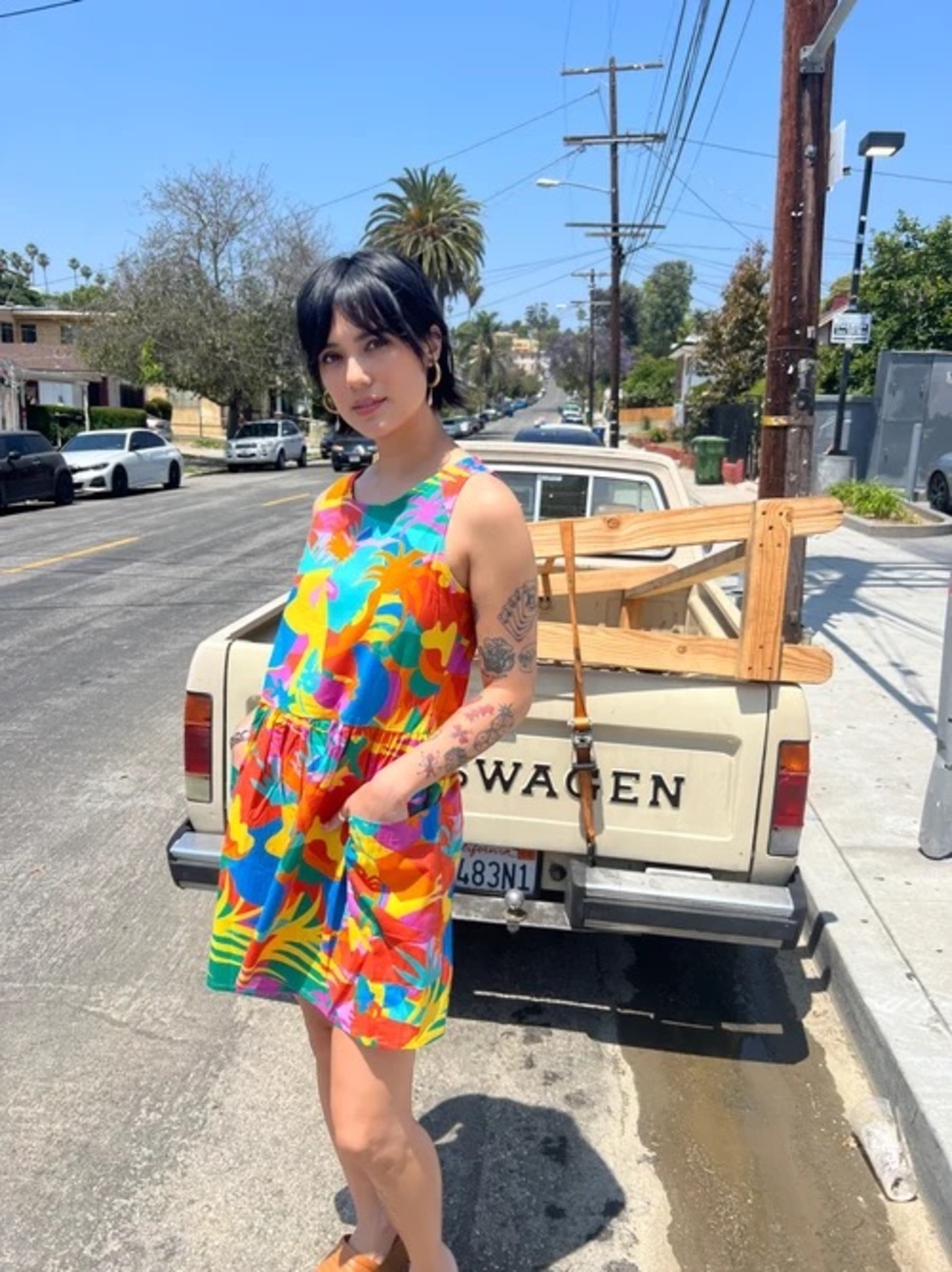 Nooworks Big Pocket Tropico: Vibrant Multicolor Tropical Print Sleeveless Dress